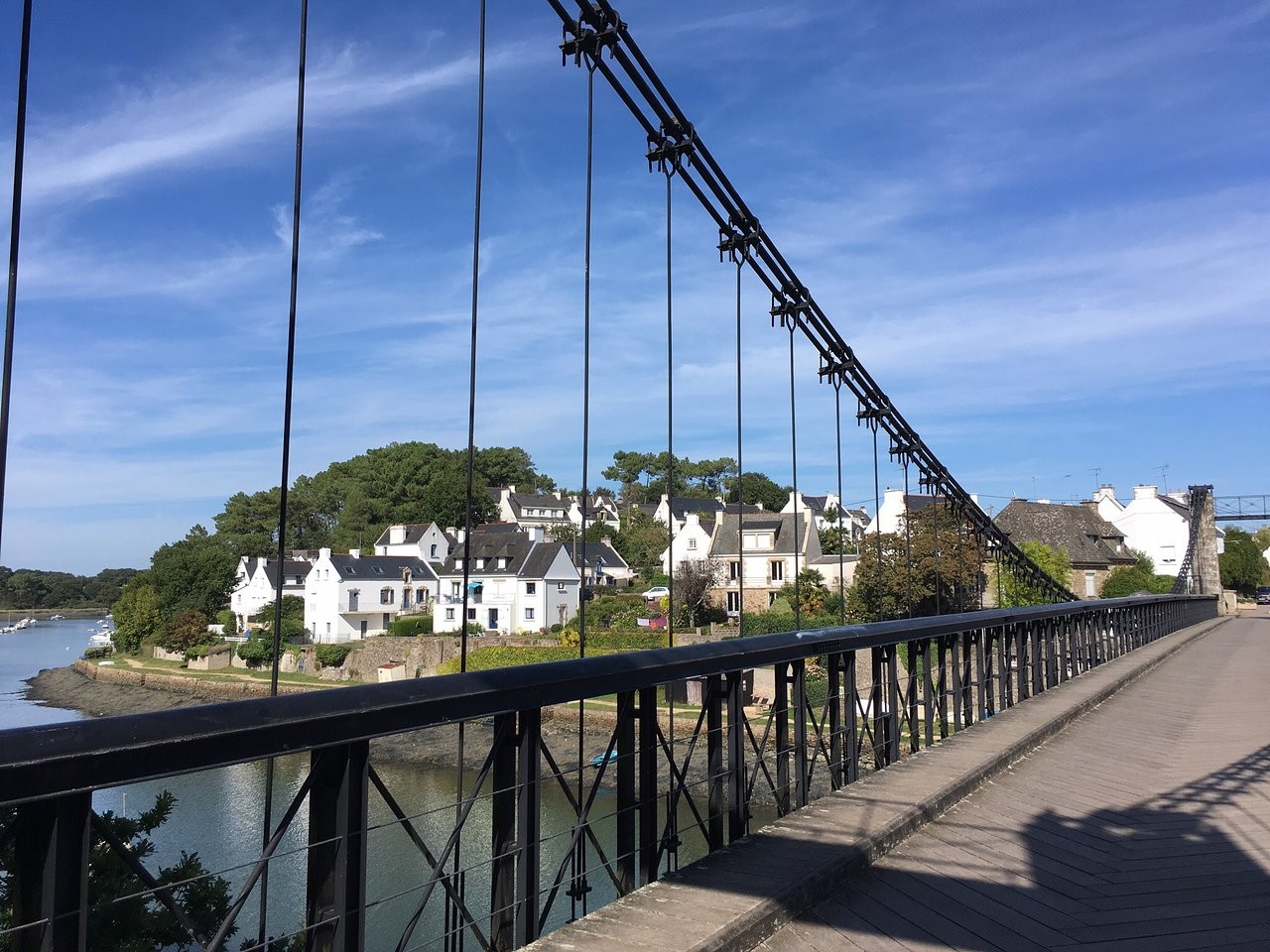 Le vieux pont suspendu